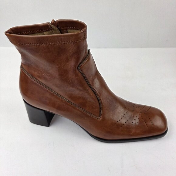 Franco Sarto Brown Ankle Boots Size 7N - Picture 2 of 13